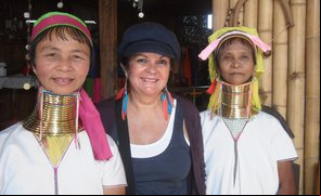 O suplício das “mulheres-girafa”, Myanmar, 2011