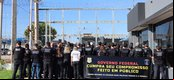Policiais penais federais realizam manifestação em frente ao Presídio de Segurança Máxima em Mossoró no RN