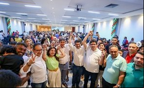 Dr. Hélio promove encontro de lideranças políticas