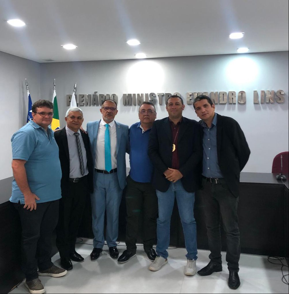 Solenidade de posse da nova diretoria da Comissão de Estudos Constitucionais da OAB-PI (Foto: JTNEWS) Solenidade de posse da nova diretoria da Comissão de Estudos Constitucionais da OAB-PI (Foto: JTNEWS)