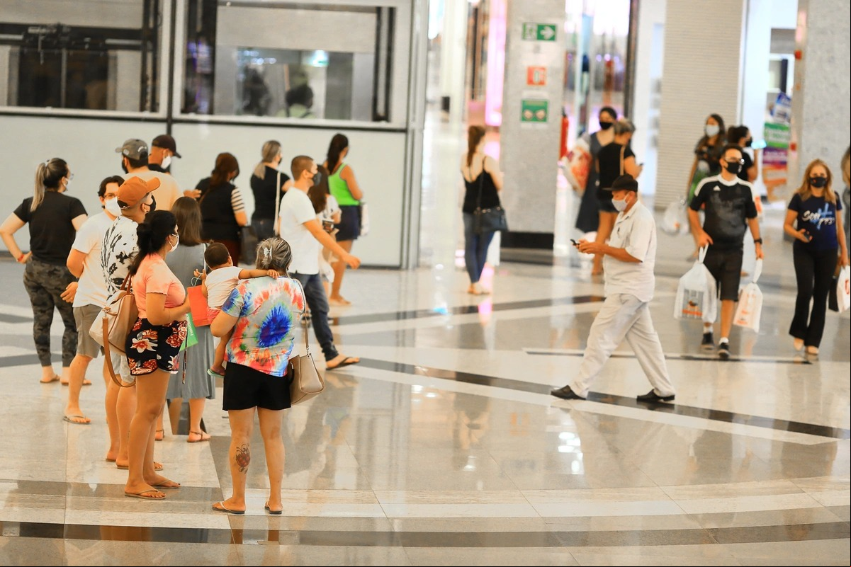 Lei obriga shoppings de Teresina a oferecerem abafadores de ruído para pessoas autistas