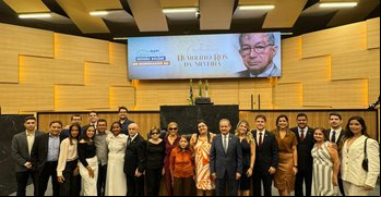 Alepi realiza homenagem póstuma ao deputado Humberto Reis